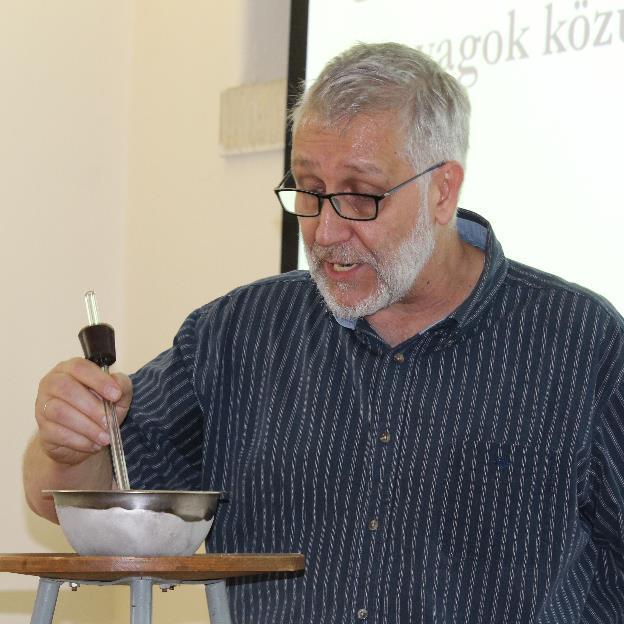 egyháztörténész