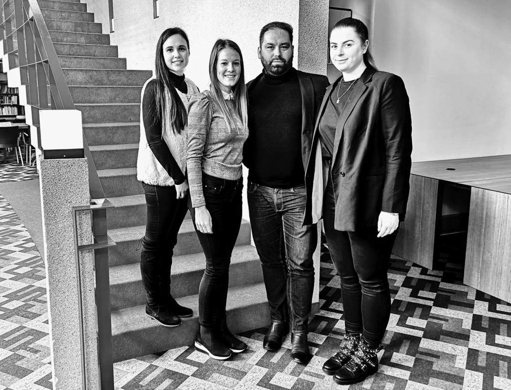 5 Változások a hulladékgazdálkodásban EDÉNYAZONOSÍTÓ MATRICÁKAT VEZETNEK BE A hulladékszállítási közszolgálató azzal a kéréssel kereste meg az önkormányzatot, hogy több ponton javasolják a