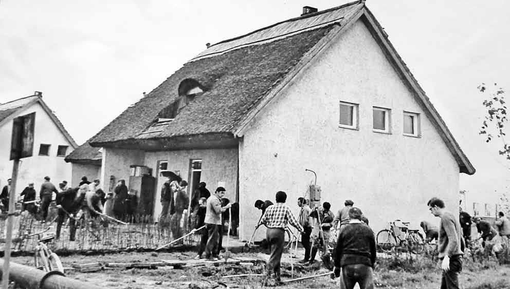 Ezzel megalakult a Velencei-tavi és Környéki Dolgozók Horgász Egyesülete, melynek elnöke Vass Gyula, a budapesti titkár Kecskés Ágost, agárdi,- gárdonyi ügyek titkára Tatár János lett.