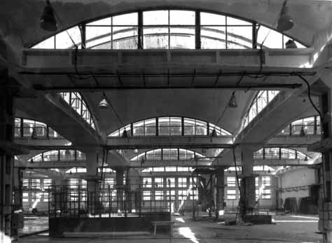 5384 Az 1960 körüli években épült monolit héjszerkezetű gyártócsarnokok elsősorban a Menyhárd István és Semsey Lajos által kidolgozott, forradalmian új építéstechnológiájuk és formai virtuozitásuk