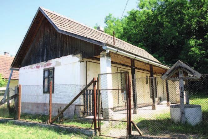 39 AJTÓK, ABLAKOK Az épületek megjelenését és