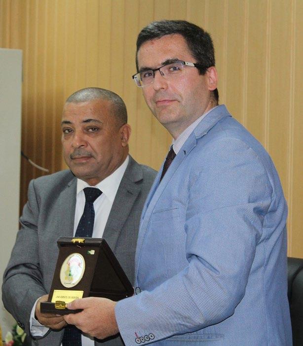 tatták karukat és az általuk szervezett konferenciákra, egyéb eseményekre hívták fel a vendéglátók figyelmét, illetve konkrét meghívásokat is megfogalmaztak.