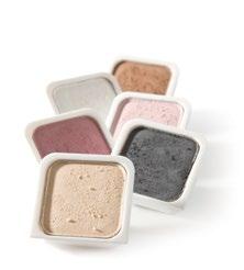 ajkait intenzív, hosszan tartó színekkel a Nu Colour Powerlips Fluid (folyékony ajakrúzs) jóvoltából! Ez az erőteljes, pillekönnyű formula egyetlen rétegben alkalmazva is kiállja az időpróbát.