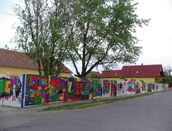 márpedig e-nélkül nem vághattunk bele helyi szinten a megvalósításba.) Riki kiállítása Nagykörűn.