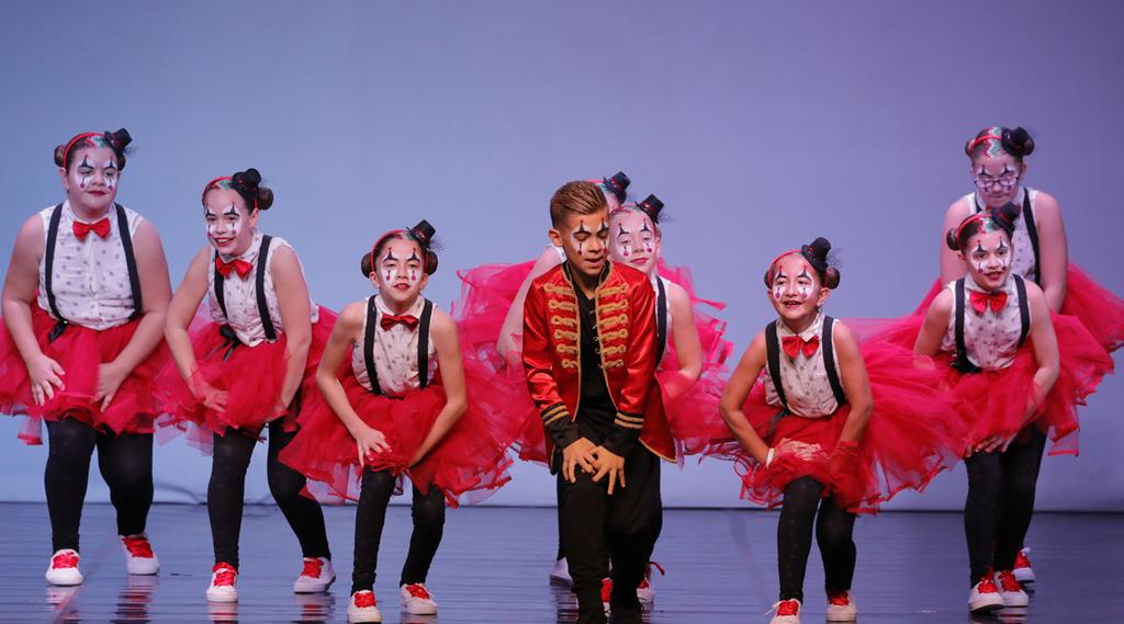 egyesület két csapata, a STylers Kids (9-10 évesek) és a STarmy (14-16 évesek)
