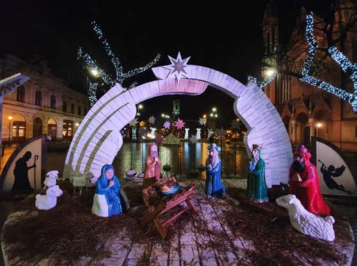 A városi adventi ünnepség megkapó momentuma volt az Esély Pedagógiai Központ gyermekeinek Karácsonyi tánc című műsora.