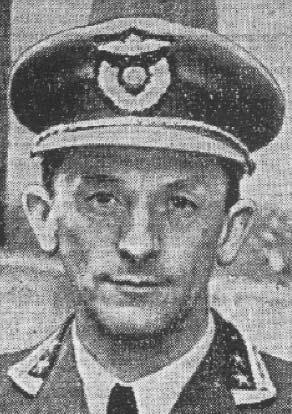 T Ö R T É N E L M I A R C K É P E K SVERRE PETTERSSEN (1898. febr. 19. 1974. dec. 31.) Norvégiában, Hadsel nevezetû kis városkában született, szerény családban. Iskolai tanulmányait Bergenben végezte.