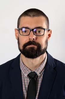 Dr. Pozsgai Gábor egyetemi docens 30 1979-ben született Mosonmagyaróváron. Általános- és középiskolai tanulmányait ugyanitt, illetve Gyõrben végezte.