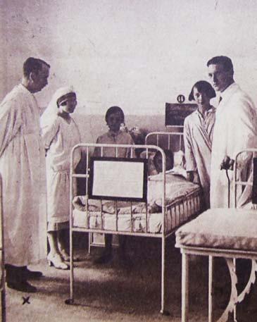 37 ben Pécs városa pótképviselõvé választotta. 1929 õszén meghívták a Pázmány Péter Tudományegyetem Gyermekklinikájának élére.