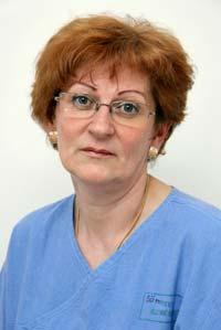 7 Horváth Pál mûtõssegéd KK, Urológiai Klinika 1996 óta dolgozik a PTE, KK, Urológiai Klinikán mûtõssegédként.
