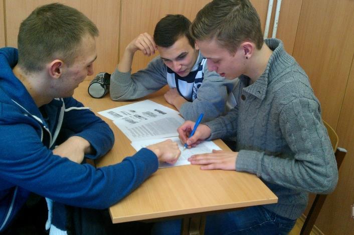 hely: Hegyi Milán, Lukács Balázs, Tonomár Balázs 11.