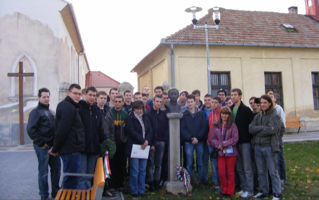 Megkoszorúztuk