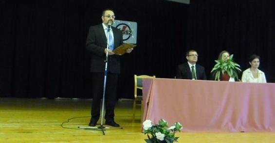 tanár úrral DIPLOMAOSZTÓ Igazgató úr