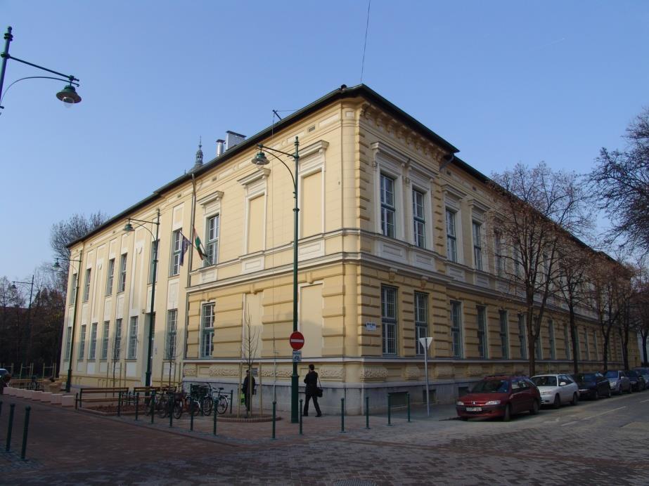 Fontos időpontok Központi felvételi: 2020. január 18. 10 00 Jelentkezési lapok beérkezése: 2020. február 19. Nyílt nap 2019.