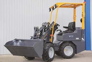 1680 kg, zárt kabinnal W12 W13 T13 36 LE Kubota motor Önsúly: 2180 kg, védőtetővel 2280 kg, zárt