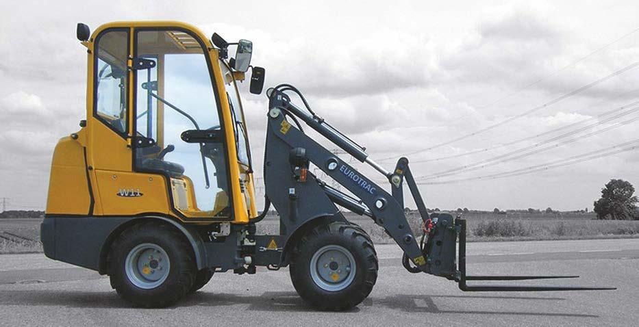 W11 homlokrakodó Motor: Diesel Gyártó: Kubota (Japán) Típus: D1105 Hengerek
