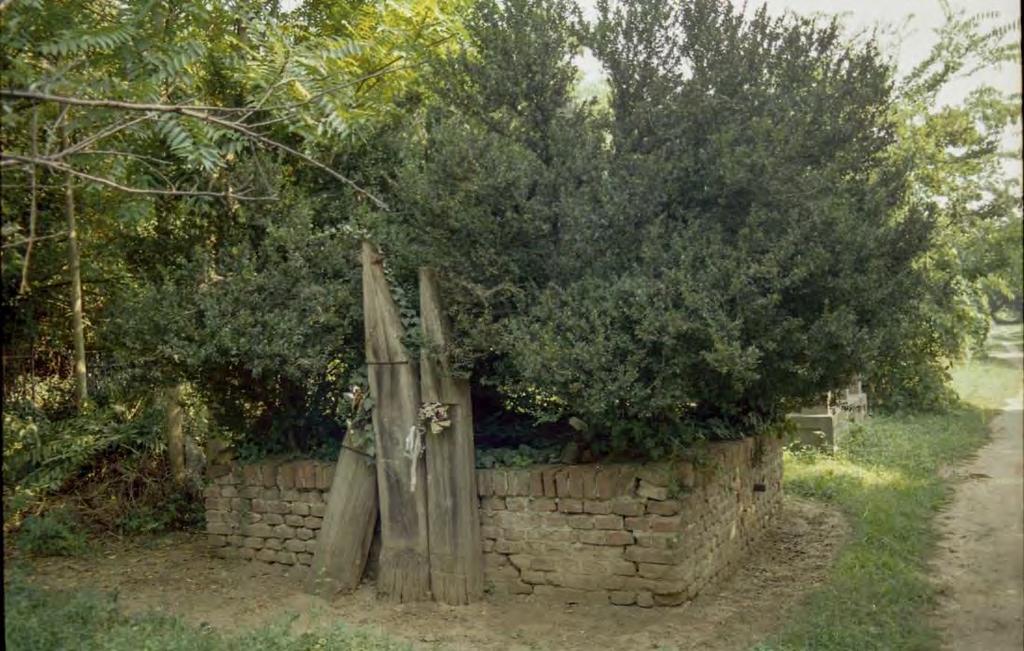 SÍRHELYSZÁM: 93.