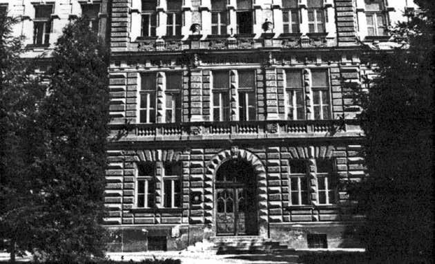 A KAPOSVÁRI TÁNCSICS MIHÁLY GIMNÁZIUM ÉVKÖNYVE A 2015-2016.