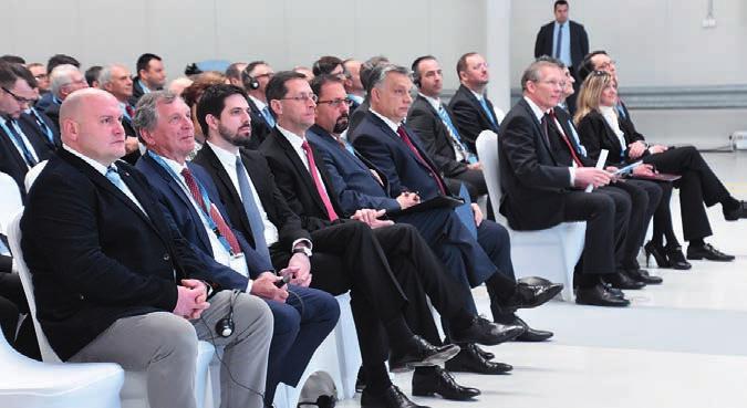 Örömöt csillant az elsősök szemébe. Még alig pitymallik, ők már talpon vannak, nehezen várják, hogy útnak induljanak.