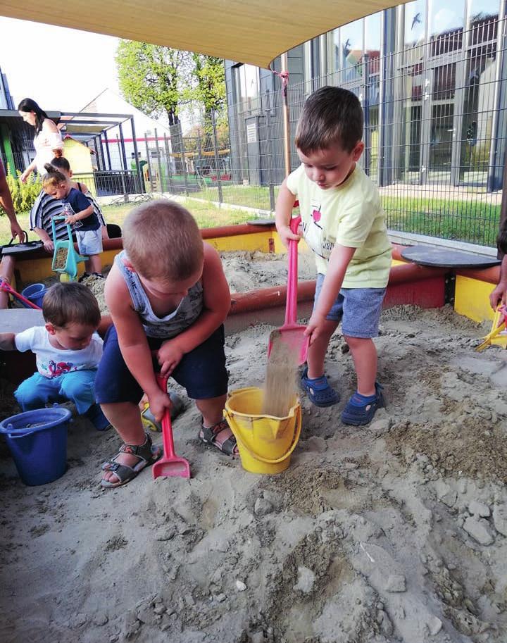 Év végére 23 főre gyarapodik a csoport.