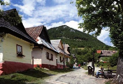 [...] Egy ütött-kopott esernyõrõl van benne szó, amelynek a körülményeknél fogva csodatevõ hatást tulajdonítanak, amely vagyont rejt magában, s amely két ifjú szívet hoz össze, s boldogságot ad nekik.