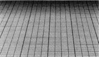 Ahhoz, hogy a gravitáció új felfogásával megbarátkozzunk, vizsgáljuk meg egy szokványos bolygó (a Föld) keringését egy szokványos csillag (a mi Napunk) körül.