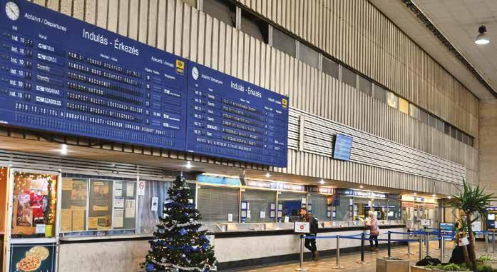 HÍRVONAL Zongoraszó fogadja az utasokat Szegeden és Pécsett Alkalmanként zongoraszó fogadja az utazókat a szegedi nagyállomáson decembertől.