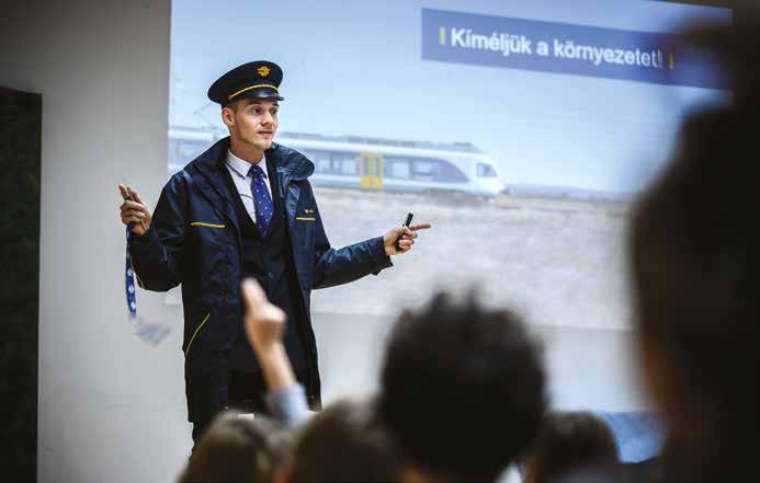 HR-HÍREK Gyerekhang a MÁV-nál A MÁV idén is csatlakozott az UNICEF Gyerekhang kampányához, amellyel a gyermekjogok fontosságára hívta fel a figyelmet a vasúttársaság is.