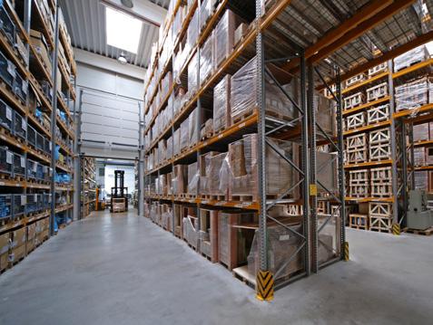 Festőüzem Saját festőüzemet telepítettünk üzemünkbe 2011 során, ezáltal képessé váltunk a legmodernebb festékszórásos technológia alkalmazására.