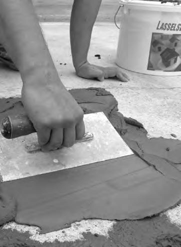 Beton és vasbeton szerkezetek R3 osztályú javítására alkalmas tapadószilárdságú korrózióvédő és tapadóhíd.