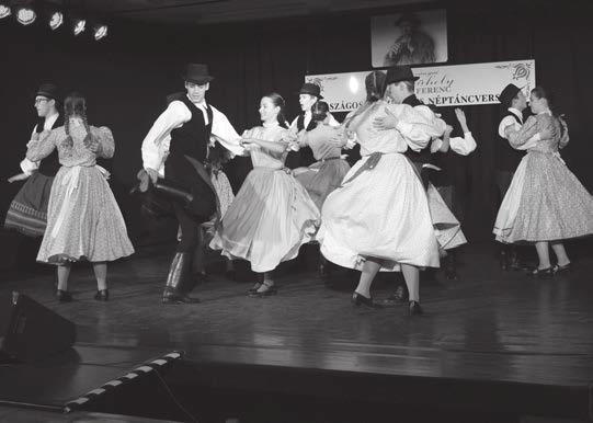 NOVEMBERBEN ISMÉT LESZÁLLOTT A PÁVA DÉVAVÁNYÁRA A Dévaványai Folkműhely Egyesület szervezésében november 16-17-én IX.