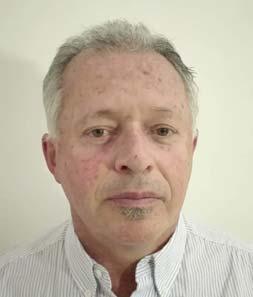 Pászti György 1956-ban született Budapesten.