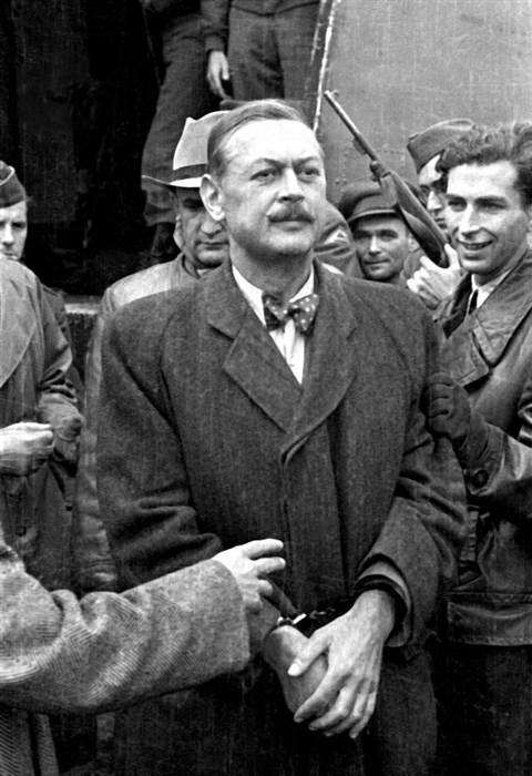 ködött, sőt kommunista ifjúsági harci egységeket, ún. akciógárdákat hozott létre. Azonban vesztére kezdett a konspirációba.