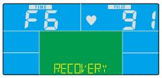 RECOVERY PROGRAM Ha megjelenik a pulzusérték (az érzékelőket a fogantyúkon tartva), nyomja meg a RECOVERY gombot.