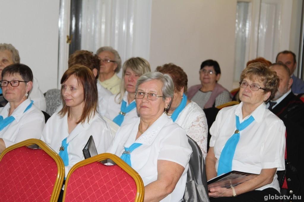 Hagyományőrző Népdalkör közreműködtek az ünnepi műsorban, amely zárásaként miskolci