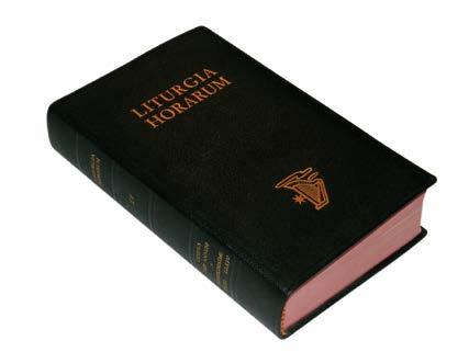 17. A zsolozsma A liturgia sajátos részét képezi a szent zsolozsma, az Egyház hivatalos imádsága (Liturgia Horarum, az órák liturgiája, régi nevén breviárium), amely a nap és az idők megszentelése és