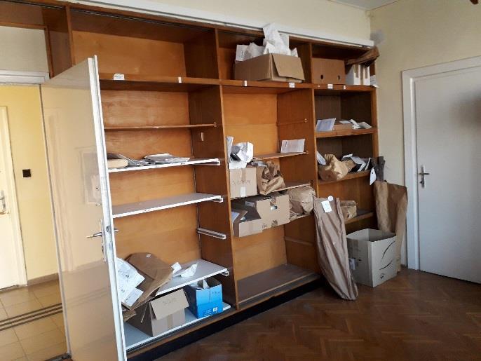 található.