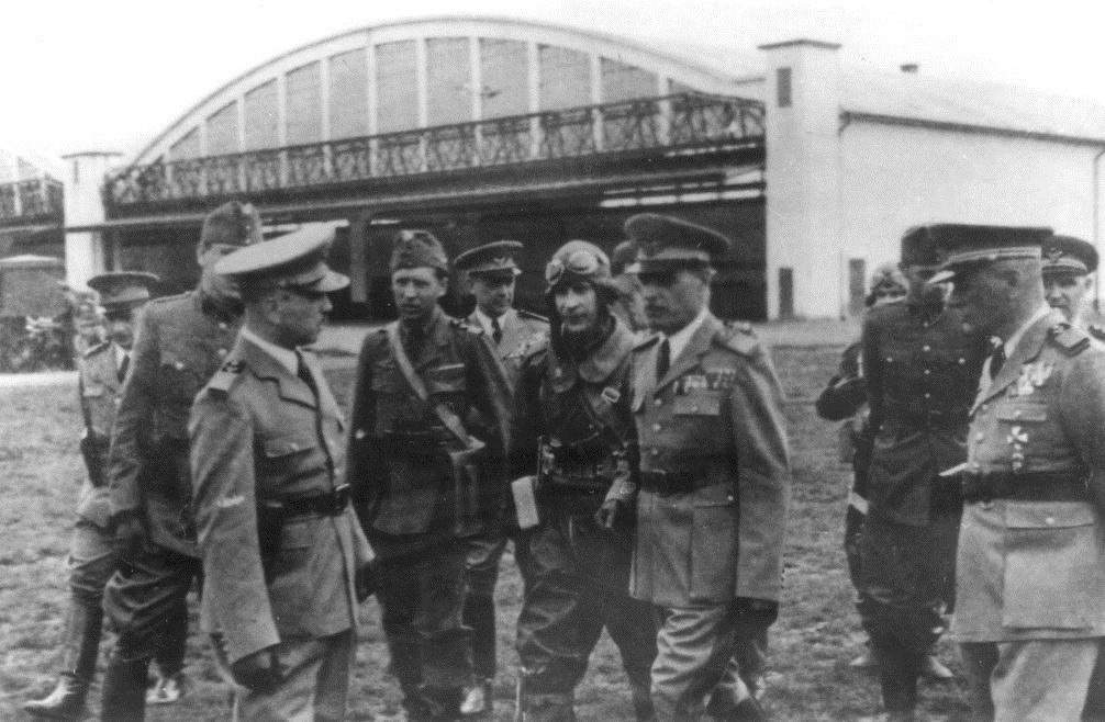 kép: Kenese Waldemár altábornagy (1884-1942) volt a magyar légierő parancsnoka Háry