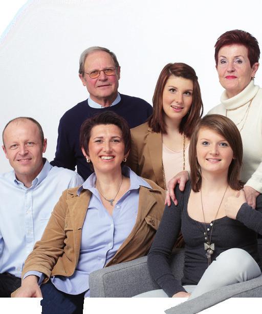 CSALÁDI VÁLLALKOZÁS. Családunk és vállalkozásunk az idők során elválaszthatatlanul összefonódott. Értékek, mint a fenntarthatóság, minőség és egészség azonos értékrendünkből fakad.