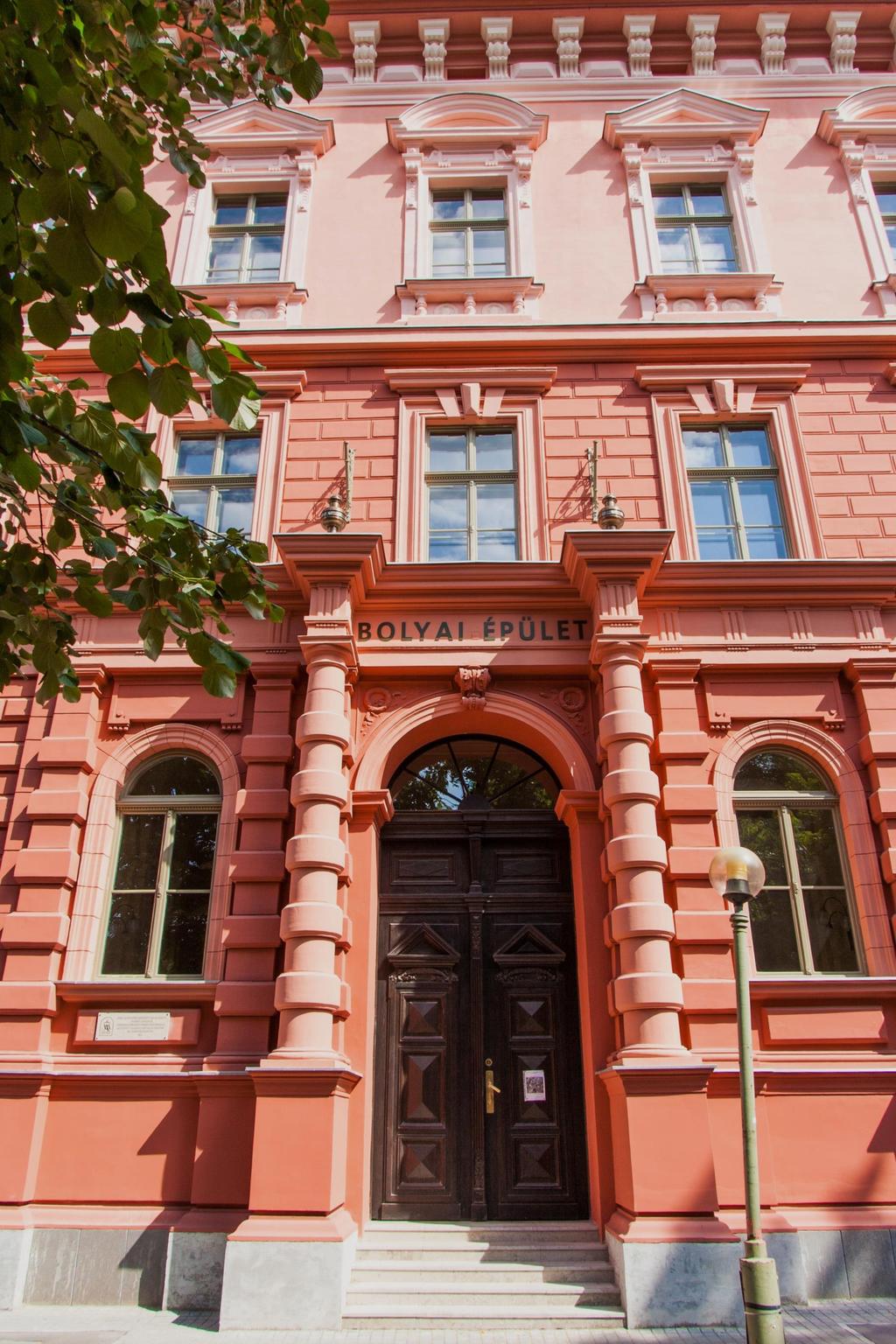 DIPLOMAOSZTÓ