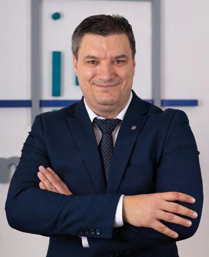 Kapcsolat Balázs Ákos Acélszerkezet üzletág vezető Merkbau Zrt.