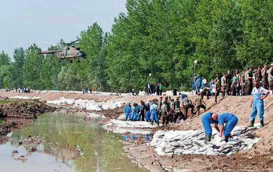 Tóth Tamás: Application of Natural Water Retention Measures in Flood Management Floods Compared to Flash Floods Europe is constantly threatened by large-scale floods.