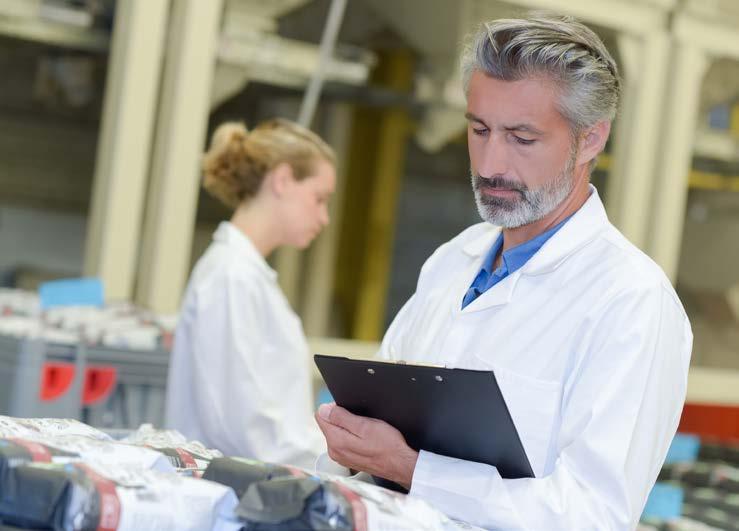 8. IGAZOLÁS / VERIFIKÁLÁS Az igazoló tevékenységek példái: A HACCP-rendszer és nyilvántartásainak felülvizsgálata. Az eltérések és a nem megfelelő termékekre vonatkozó intézkedések felülvizsgálata.