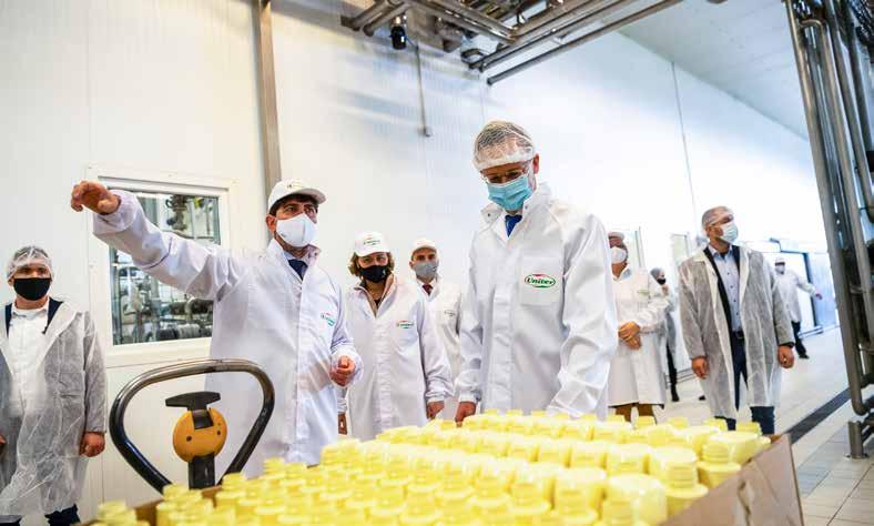 4 INTERJÚ A Nemzeti Exportvédelmi Program a nyáron indult a Gazdaságvédelmi Akcióterv részeként.