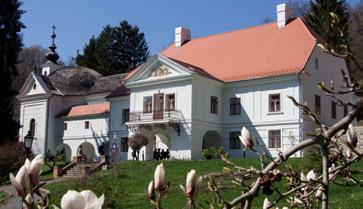 PÜSPÖKI KASTÉLY ÉS ARBORÉTUM Évszázadokon keresztül Püspökszentlászlón, a Zengő tövében lévő apró faluban, volt a pécsi püspökök nyári rezidenciája.