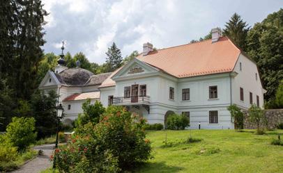 ZENGŐ ÉS A DOMBAY-TÓ Körtúra Kiindulópont: Pécsvárad Cél: Pécsvárad Túratáv: 12,5+5 km Szintemelkedés: 473 m Ha Pécsváradról akarunk körtúrát tenni, akkor Pécsváradról indulhatunk a csúcsra a -val