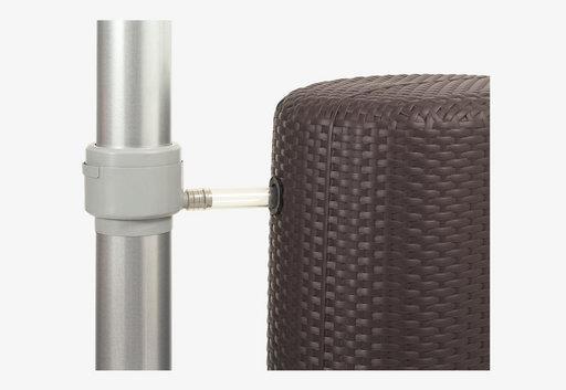 SUNDA FALI ESŐVÍZGYŰJTŐ TARTÁLY A SUNDA esővízgyűjtő minden teraszra illik. A modern design-ja optimálisan illeszkedik a rattan kerti bútorok hangulatához.