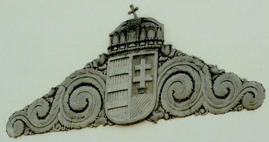 Az évtizedek alatt különböző formában (nappali és levelező) és különböző szakmai szinten (középfok, felsőfok, főiskola, egyetem), eltérő
