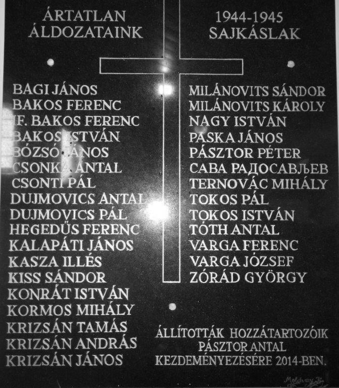 Matuska Márton a kiszemelteket a községháza épületének fala előtt lelövöldözték, tetemüket helybeli mozgósított magyar szekeresekkel a falutól mintegy kilométernyi távolságra levő dögtemetőhöz