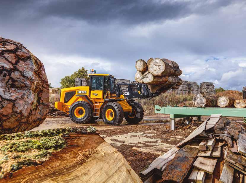 20 TERRAVILÁG I 2020 RAKODÁSRA KÉSZEN: JCB HOMLOKRAKODÓK STAGE V MOTORRAL A JCB 400-as homlokrakodó-családjának három legnagyobb tagja nemcsak a Stage V besorolású motorjukkal hívja fel magára a